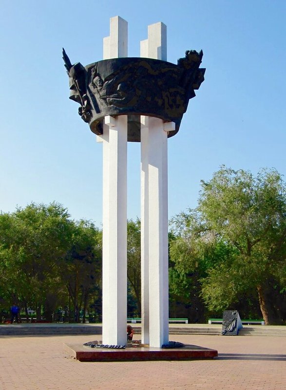 Памятник ВДВ в Оренбурге - Вера Щукина