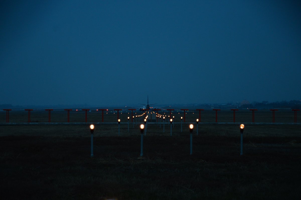 Ночной самолет - Артур Ерещенко