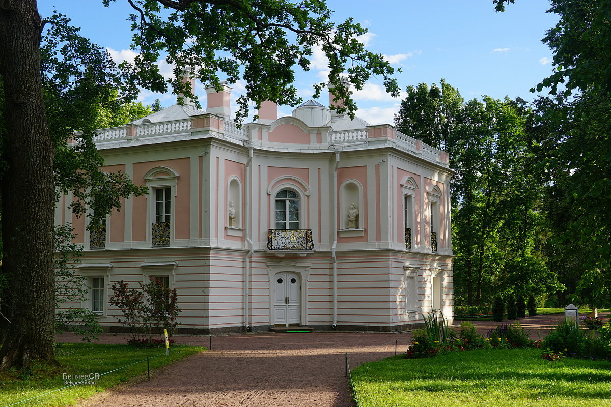 Дворец Петра III - Сергей Беляев