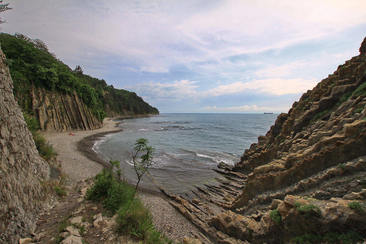 Пляж у скалы Киселева - Ninell Nikitina
