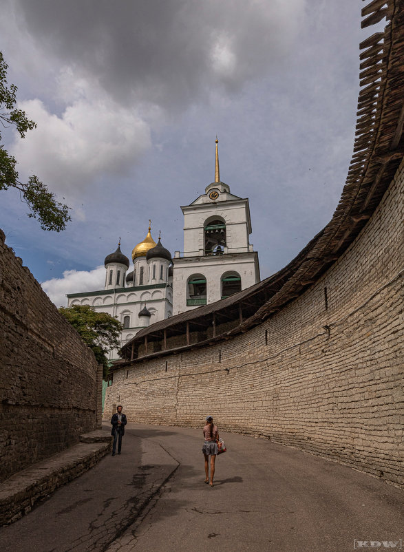 По дороге к храму - Денис Косенюк