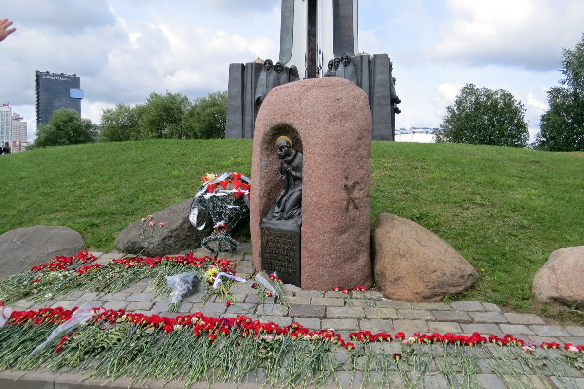 Белорусам, погибшим в Афганистане - Вера Щукина