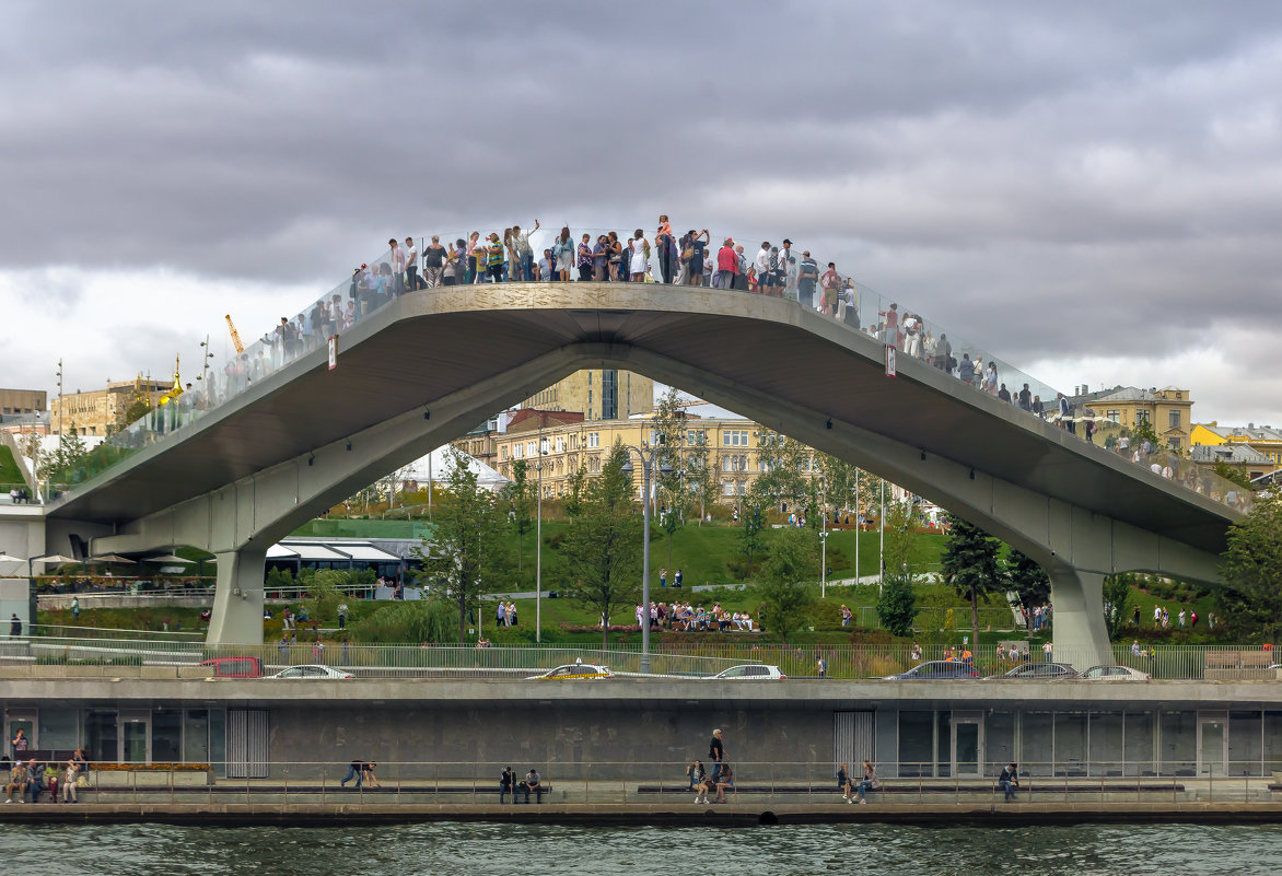 Прогулки по Москве. - Edward J.Berelet