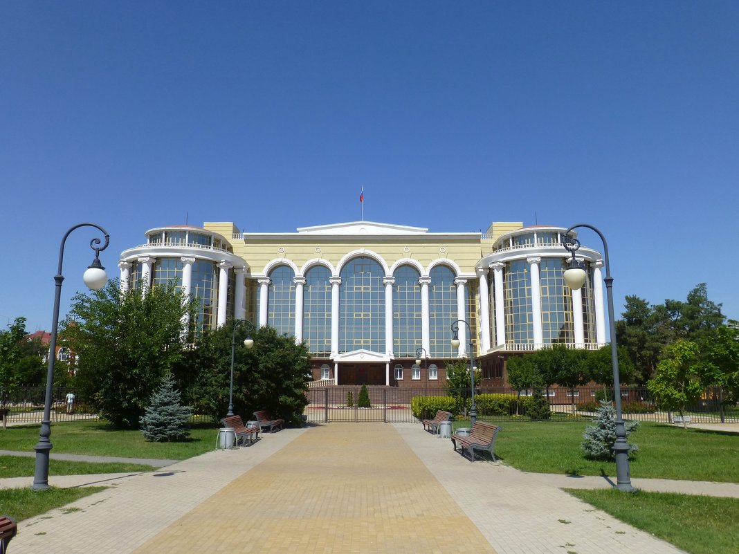 Астраханский областной суд - Наиля 