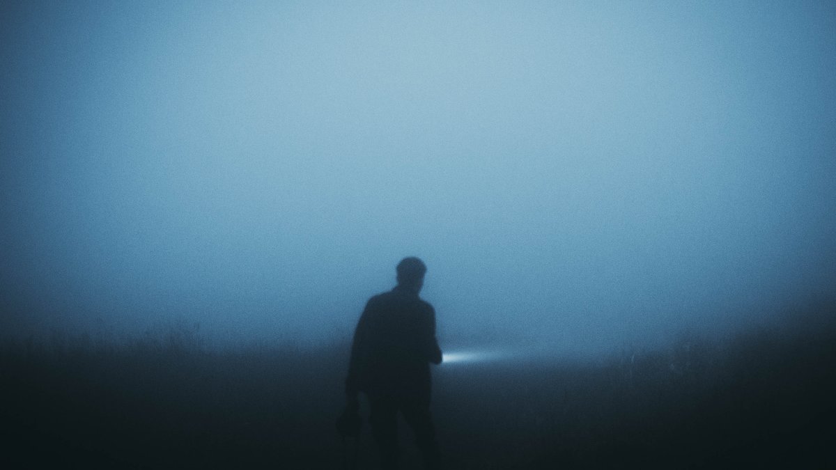 "потерявшийся в тумане" - под пыльным небом