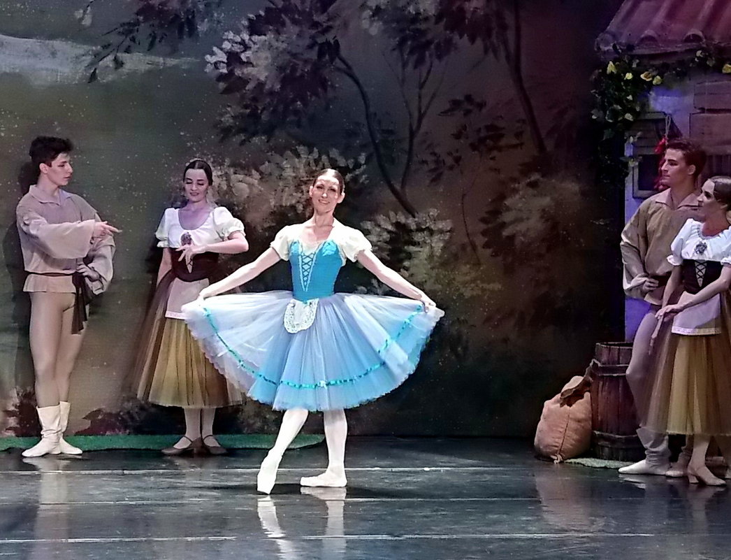 Сцены из балета "Жизель" - Елена 