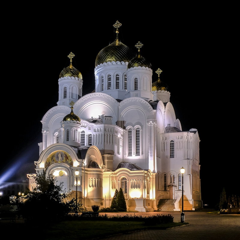ночной вид Серафимо-Дивеевского женского монастыря - Георгий А