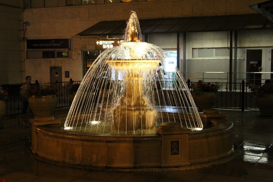 Московский фонтан  построен 2009 году на частные средства - Надежд@ Шавенкова