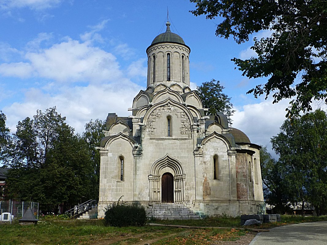 Спасский собор Спасо-Андроникова монастыря - Лидия Бусурина