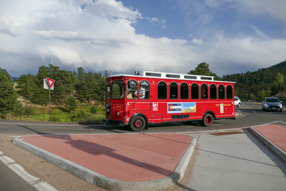 Free Trolley - туристический автобус с бесплатным проездом - Юрий Поляков