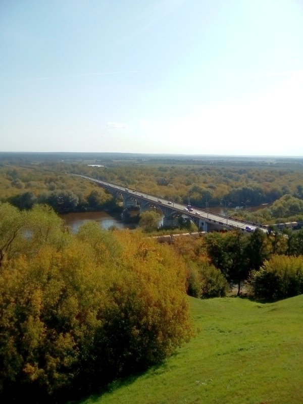 Вид со смотровой площадки в городе Владимир - Милагрос Экспосито