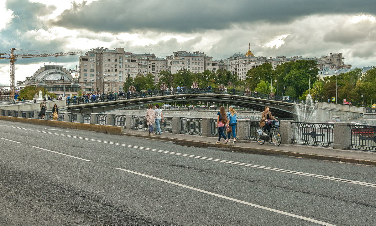 Уголок Москвы - юрий поляков