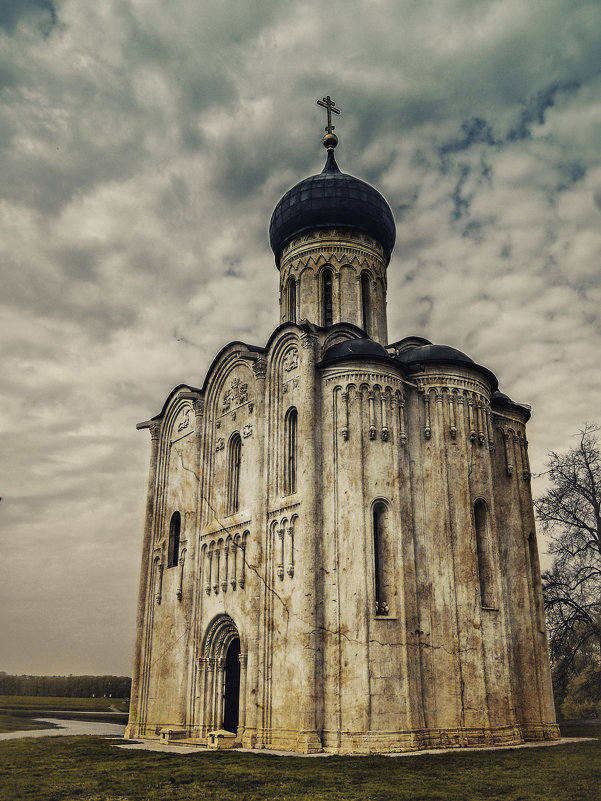 Церковь Покрова на Нерли - Нина Богданова
