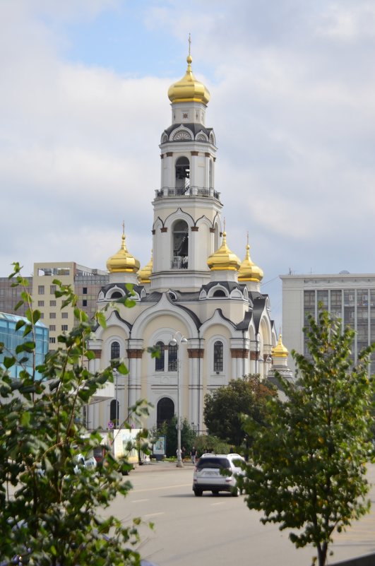 Церковь Максимилиана Эфесского и Николая Чудотворца в Екатеринбурге. - Tim Andrews