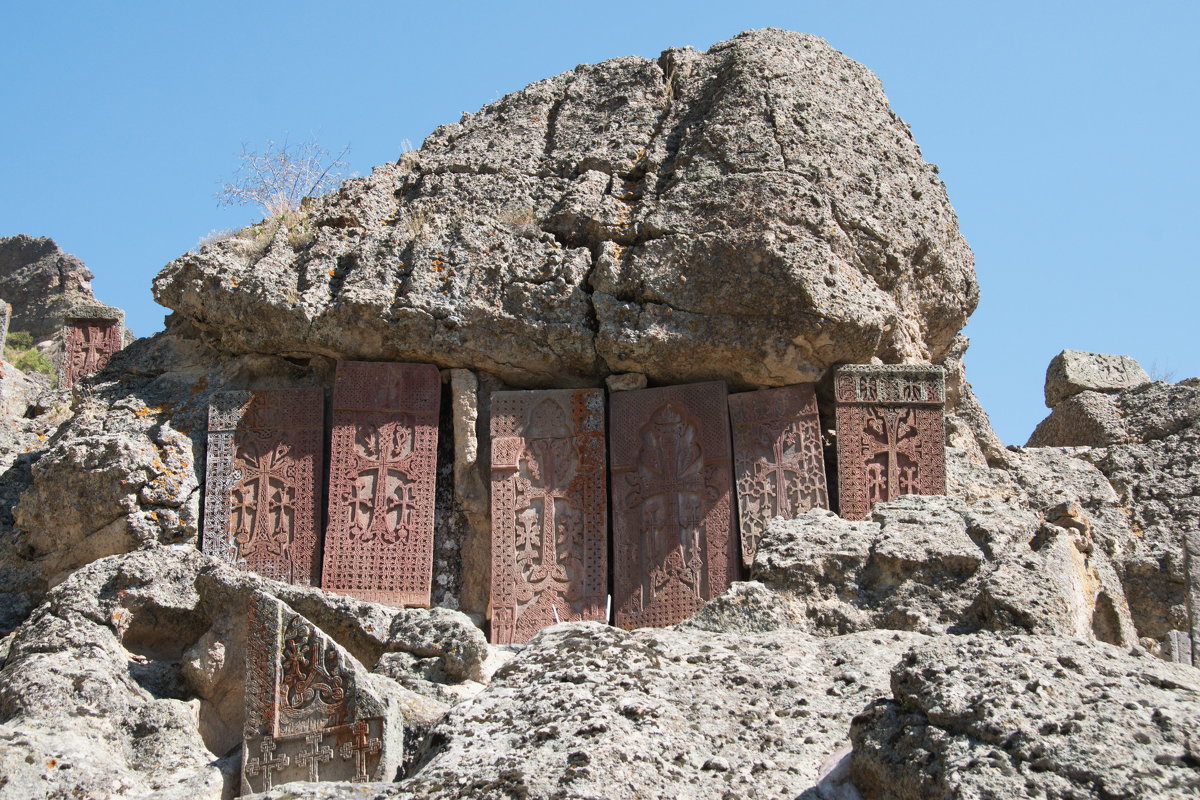 Армения. Монастырь Гегард. Верхний ярус усыпальницы, выдолбленный в скалах: - Galina Leskova