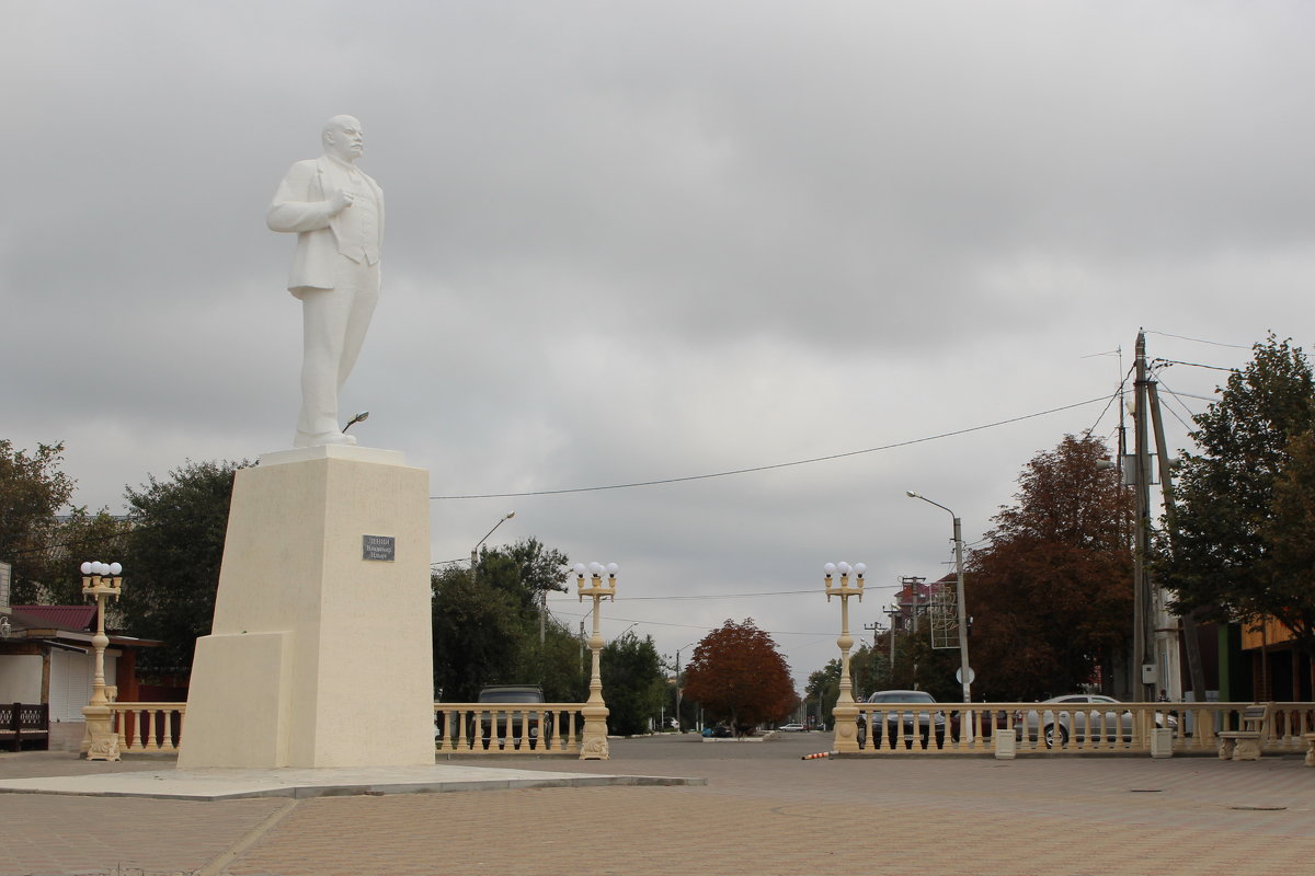 Приморско-Ахтарск - Людмила Монахова