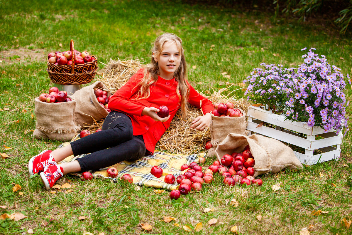 Яблочная фотосессия - Виктория Андреева