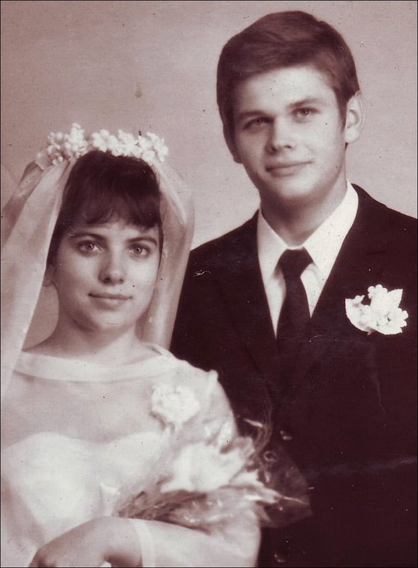 10 октября 1969 года. Мы женаты.   Нам по 20 лет. - Нина Корешкова