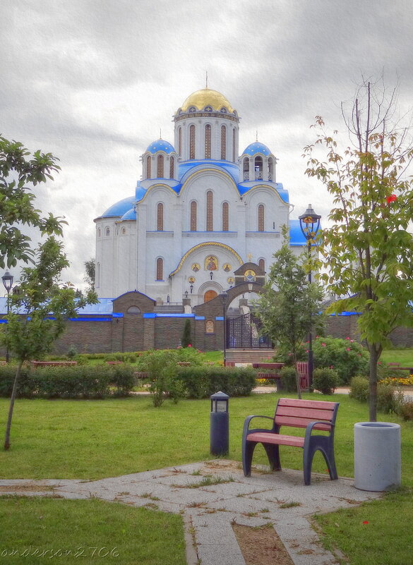 Покровский храм в Ясеневе - Andrey Lomakin