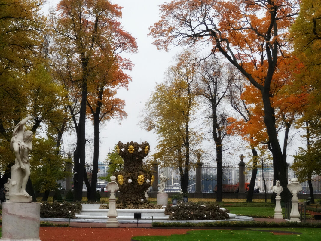 Осень в Летнем саду - Наталия Короткова