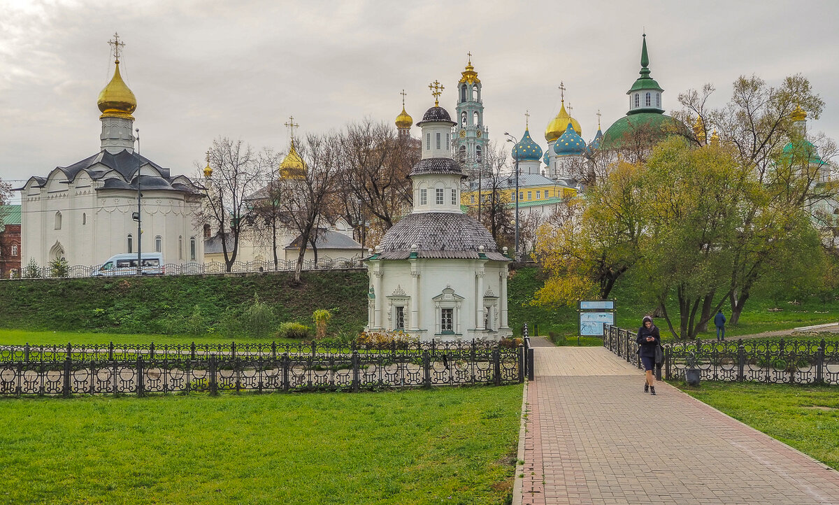 В Городе Сергиевом Пасаде - юрий поляков