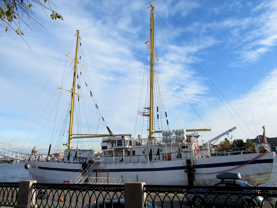 «Ю́ный балтиец» — учебное парусно-моторное судно - Елена Павлова (Смолова)