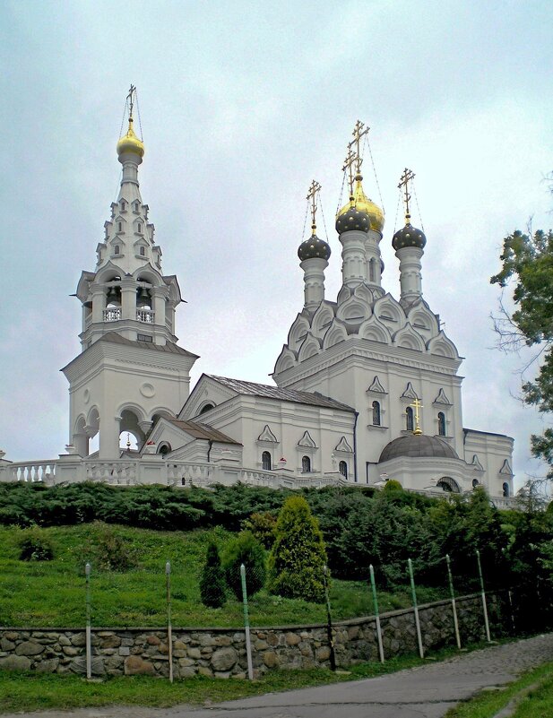 Храм на холме - Сергей Карачин