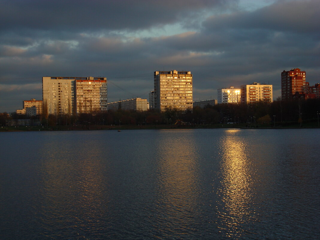 Городской пейзаж. Моя любимая не Дворцовая набережная - Андрей Лукьянов