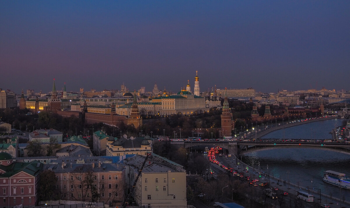 Вечер над Москвой - юрий поляков
