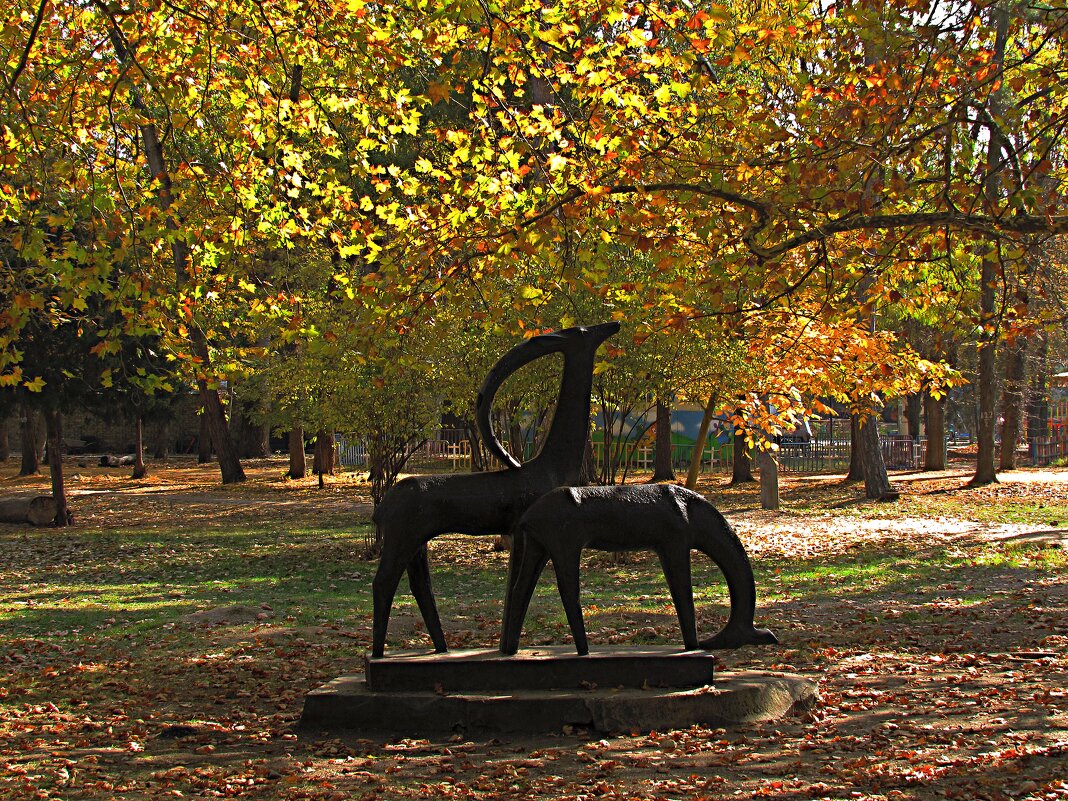 Скульптура в парке - Валентин Семчишин