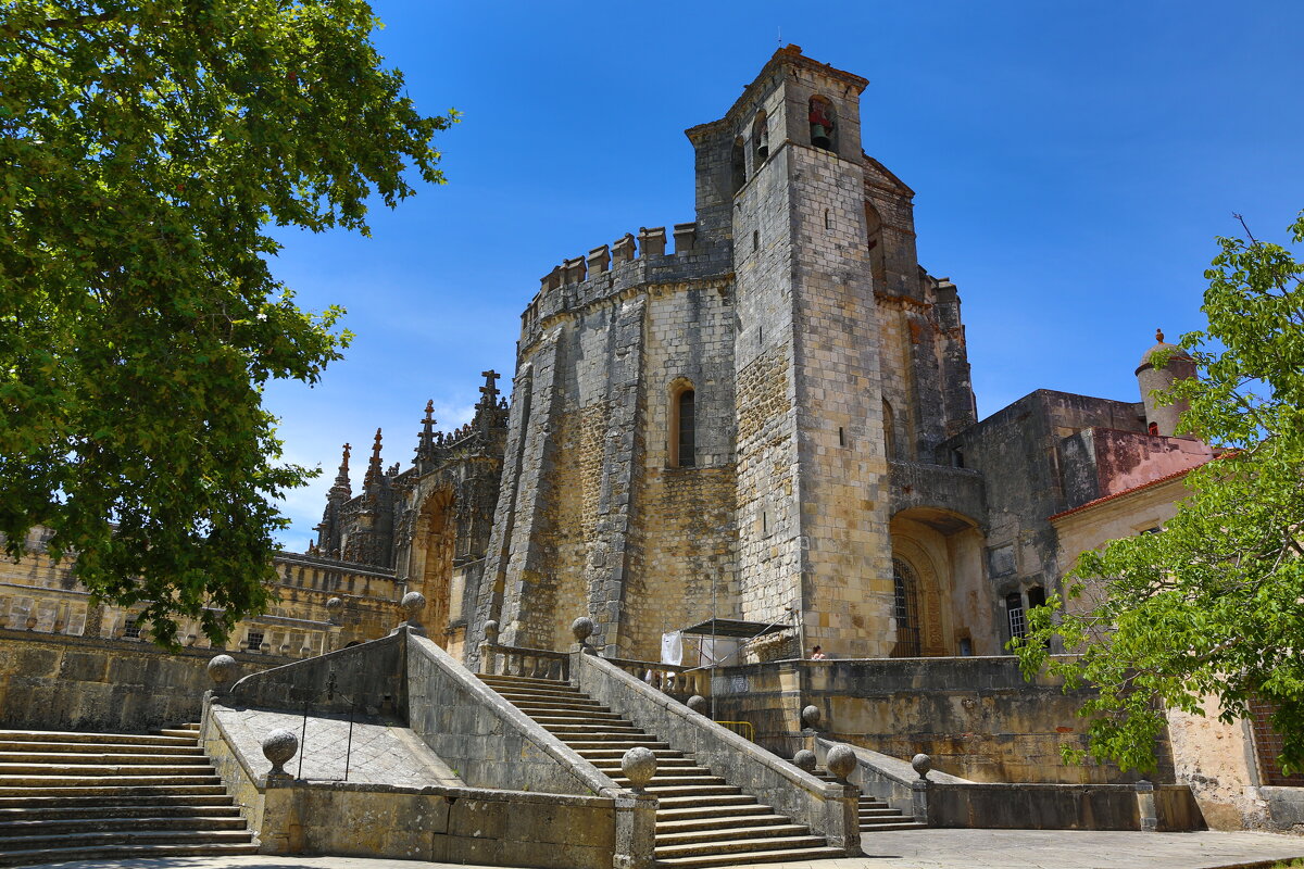 Замок Томар в Португалии