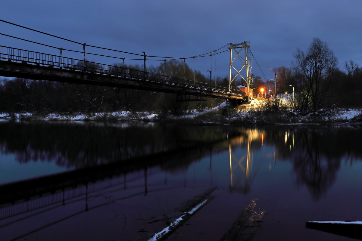 Ночной мост на реке Тезе. - Сергей Пиголкин