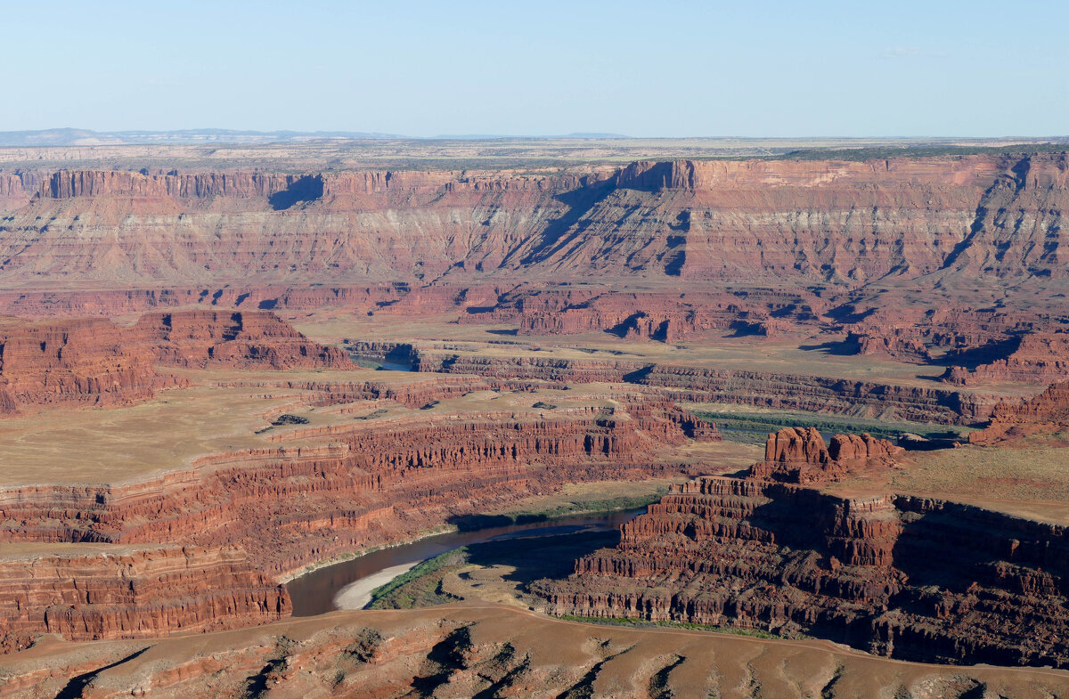 Вид на другую излучину реки Колорадо и каньоны. Штат Юта - Юрий Поляков