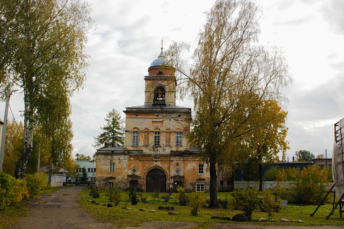 Тихвинский Введенский женский монастырь храм свв Екатерины и царицы Августы - Сергей Кочнев