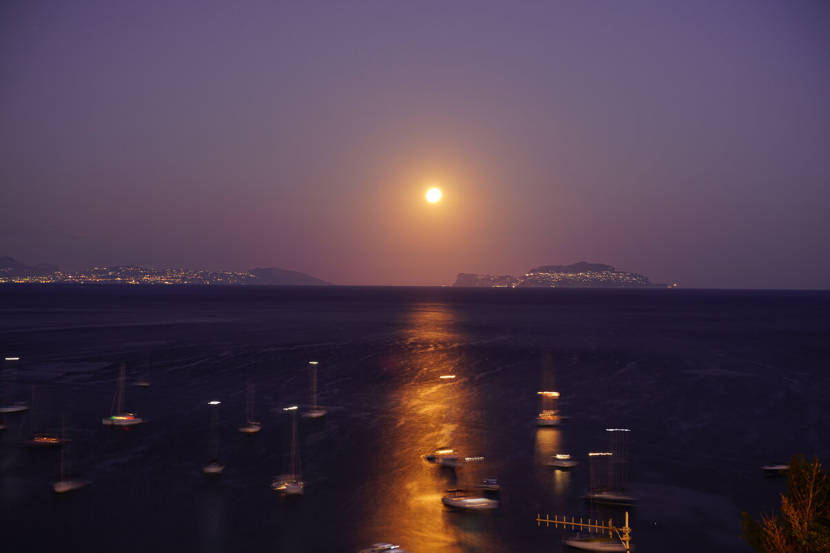 Восход луны над Капри - Иван Литвинов