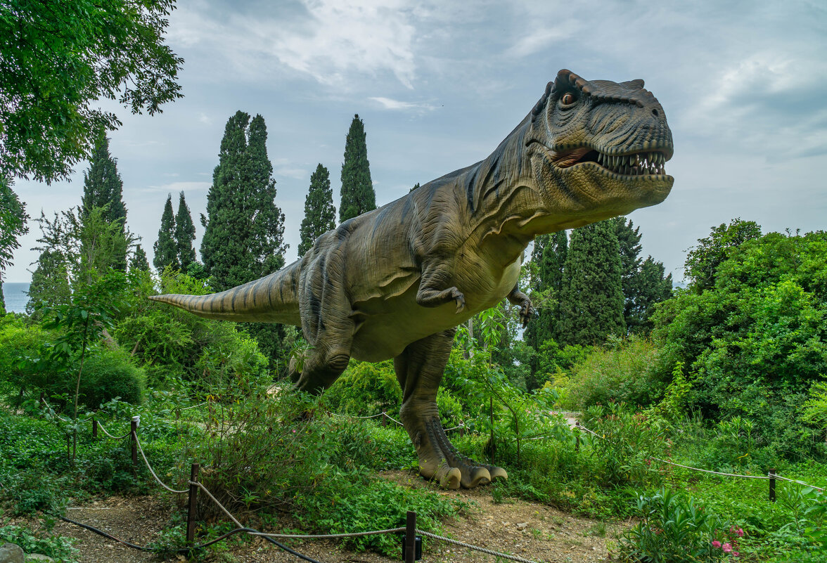 Парк живых динозавров. Ялта. - Павел © Смирнов