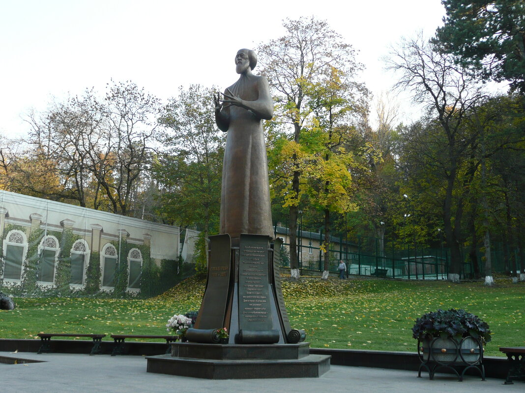 Памятник А.И. Солженицину - Виктор 