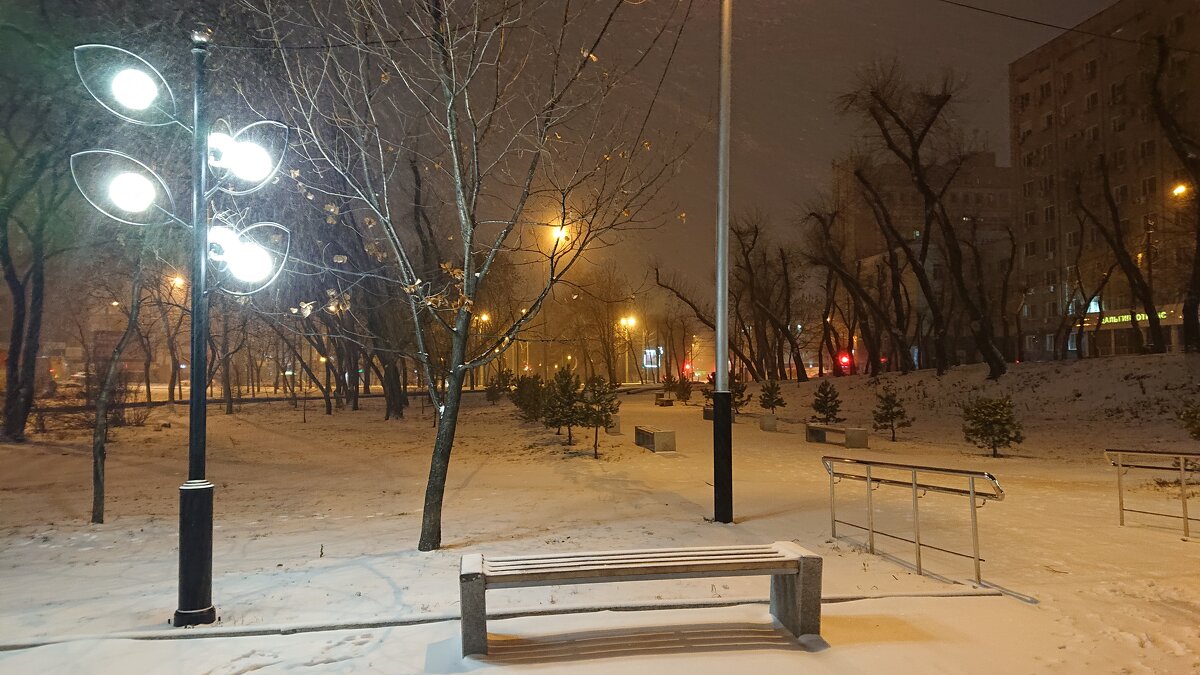 Бульвар в снегу - Андрей Утин 