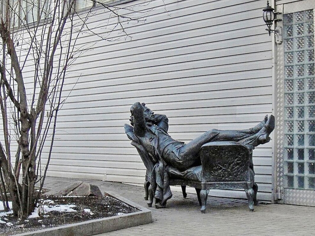 Скульптура «Отдыхающий Пушкин» - Ольга Довженко