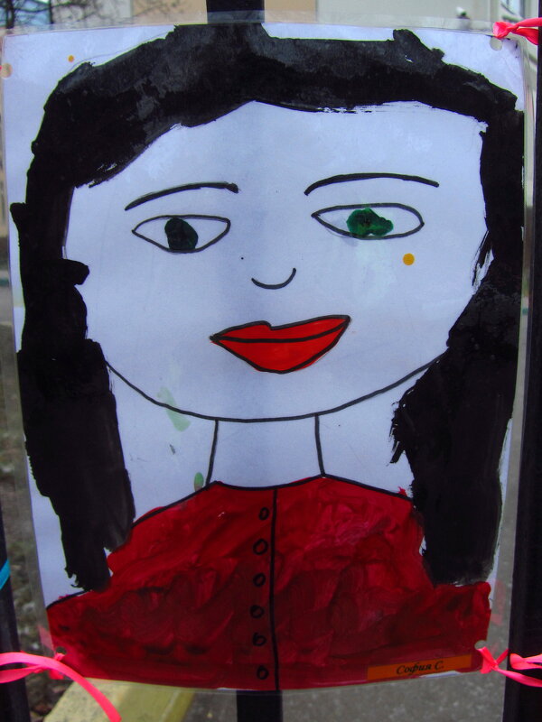 Конкурс детского рисунка "Мамы разные нужны" - Андрей Лукьянов