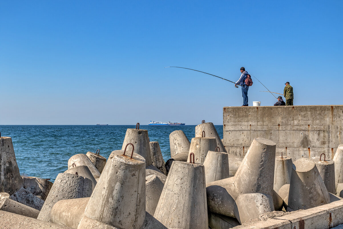 Рыбалка на балтийском берегу - But684 