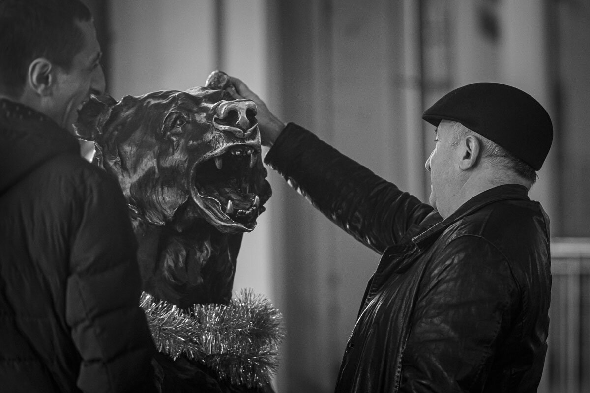 Из серии "Люди и медведь" №2 - Николай Галкин 