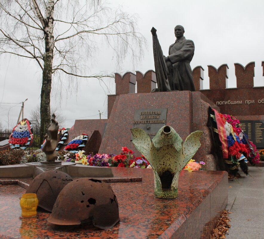 Мемориал ополченцам в Подмосковье - Валерий 