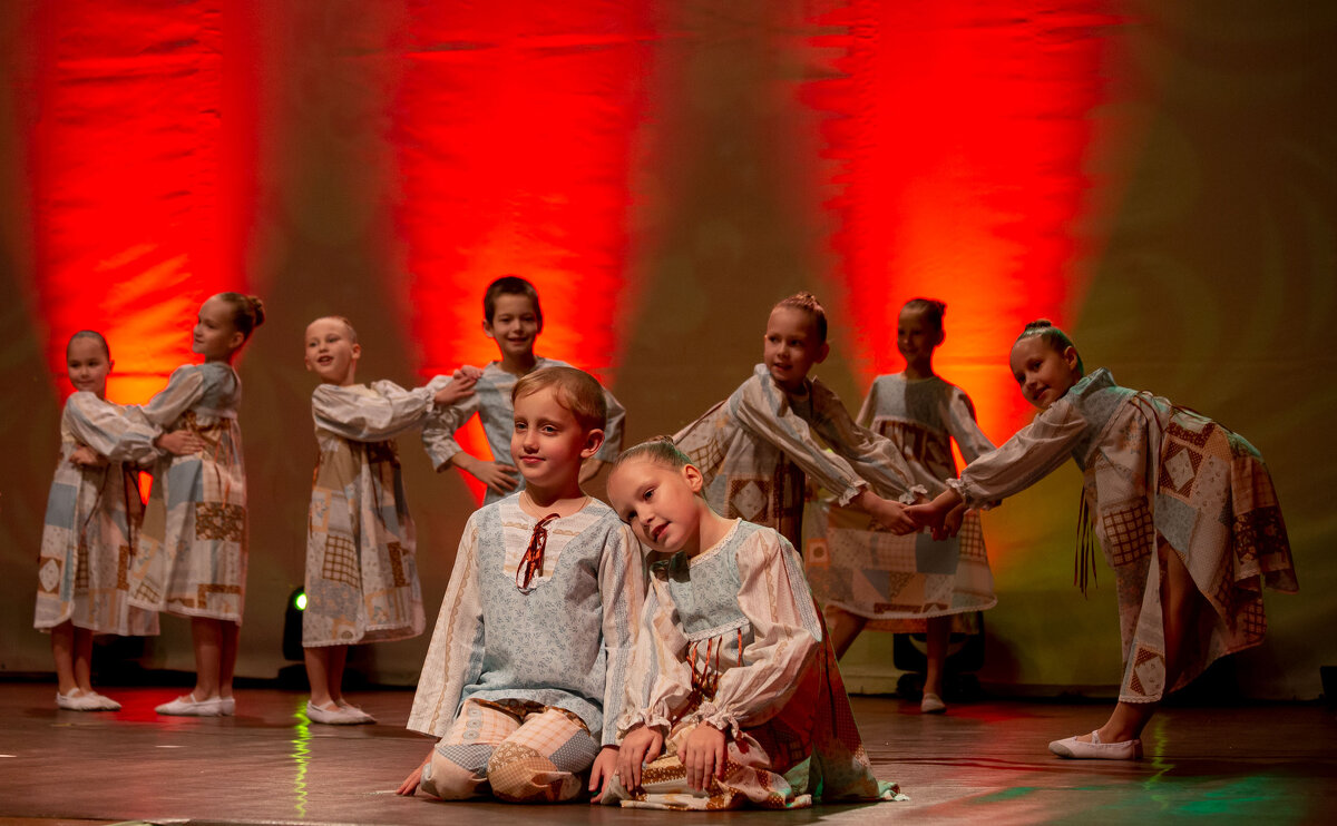 Выступление детского танцевального коллектива. - Андрей Дурапов