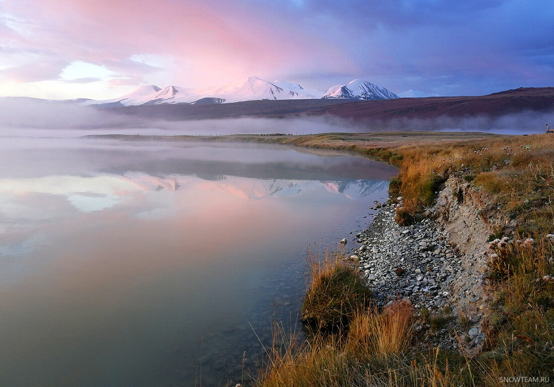 Туманное утро на плато Укок - Дмитрий Сенотрусов