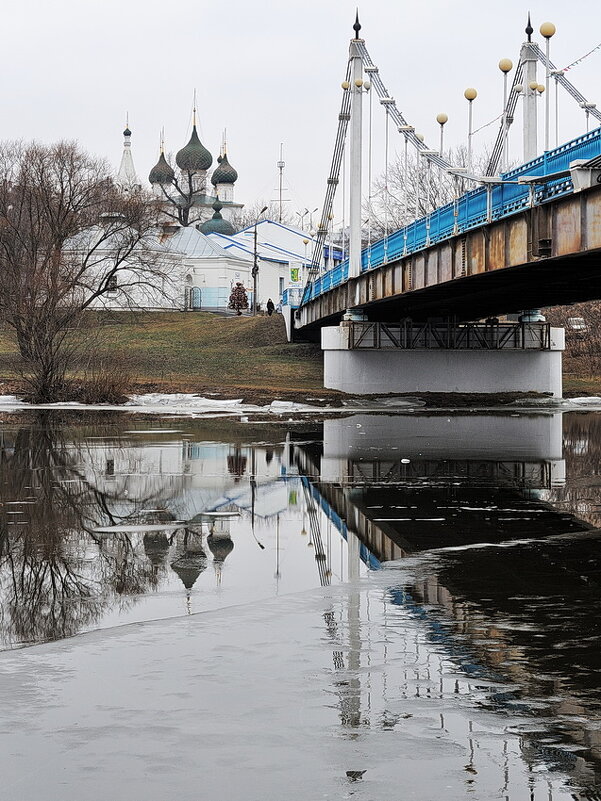 Вполне весенний пейзаж в декабре, в Ярославле - Николай Белавин