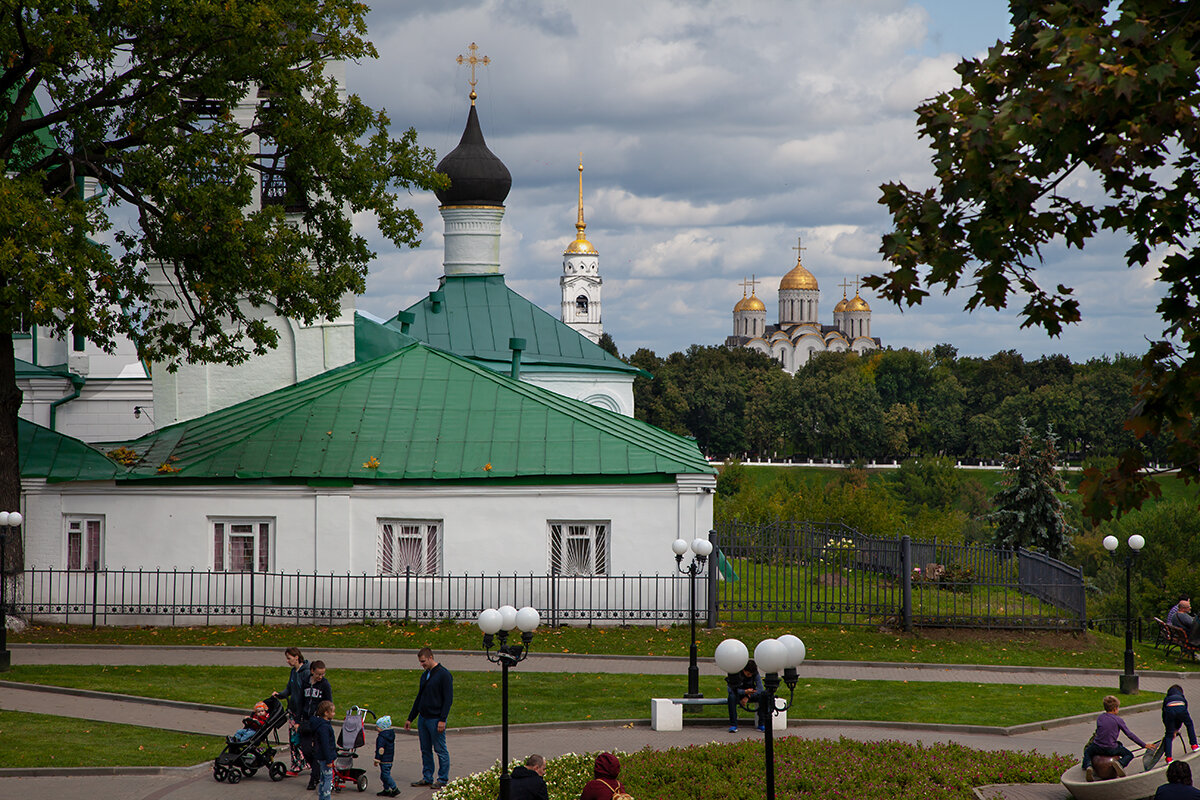 Городская зарисовка. г. Владимир. - Лилия *