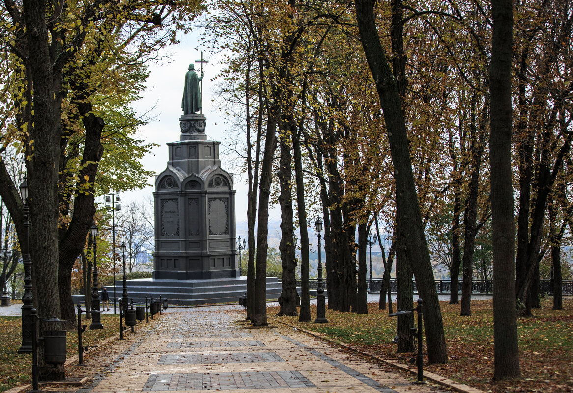 Киев, памятник Владимиру Мономаху - Олег 