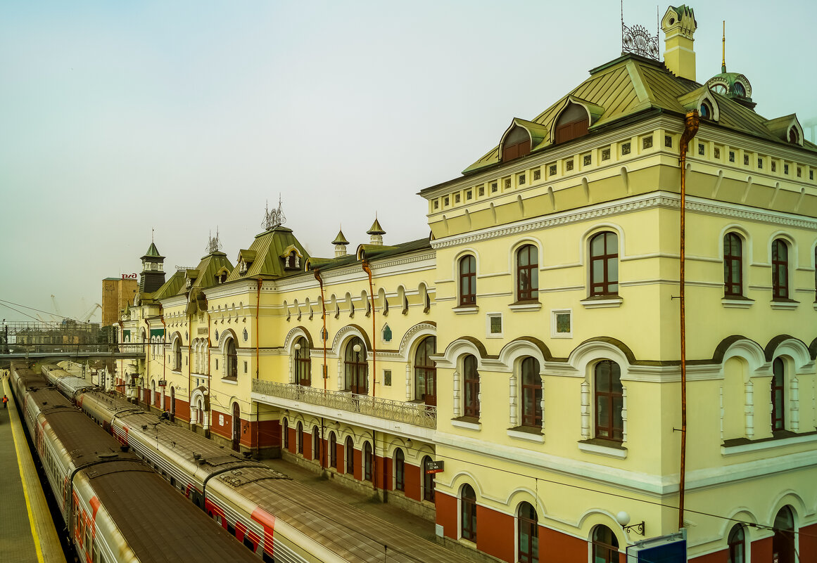 Железнодорожный вокзал Владивостока - Виктор 