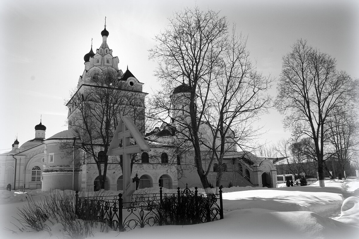 Монастырь   прошлой зимой - Любовь 